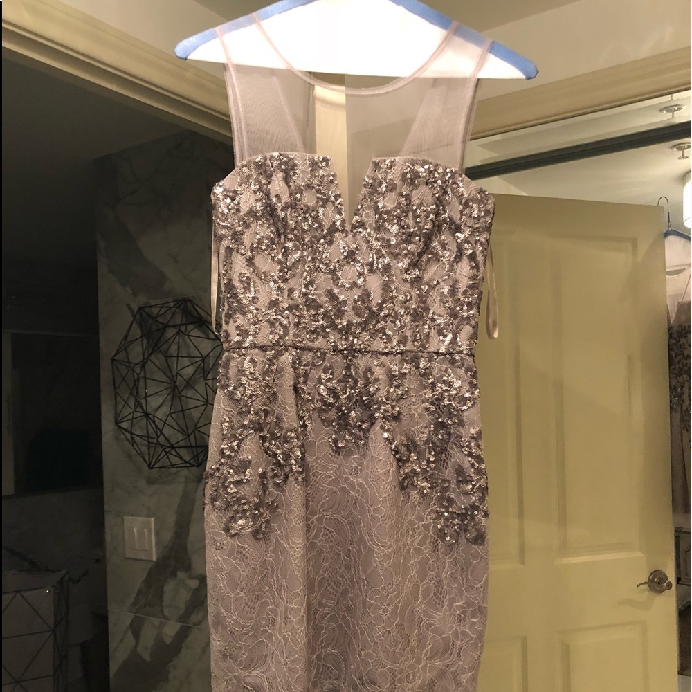 Sleeveless formal dress